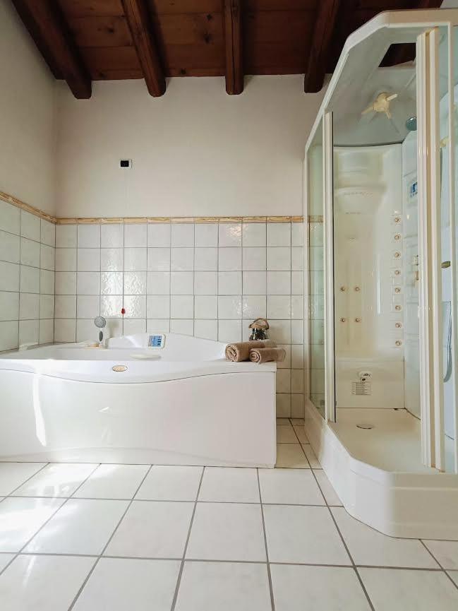 B&B Casa Del Bosco 圣米凯莱亚尔塔利亚门托 外观 照片